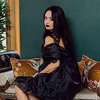 18061797._UX200_CR0,0,200,200_